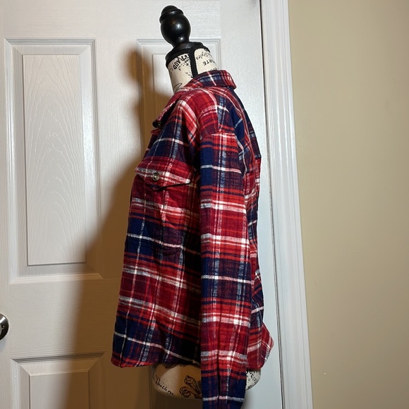 Women’s flannel/plaid button up shirt - Picture 2 of 4